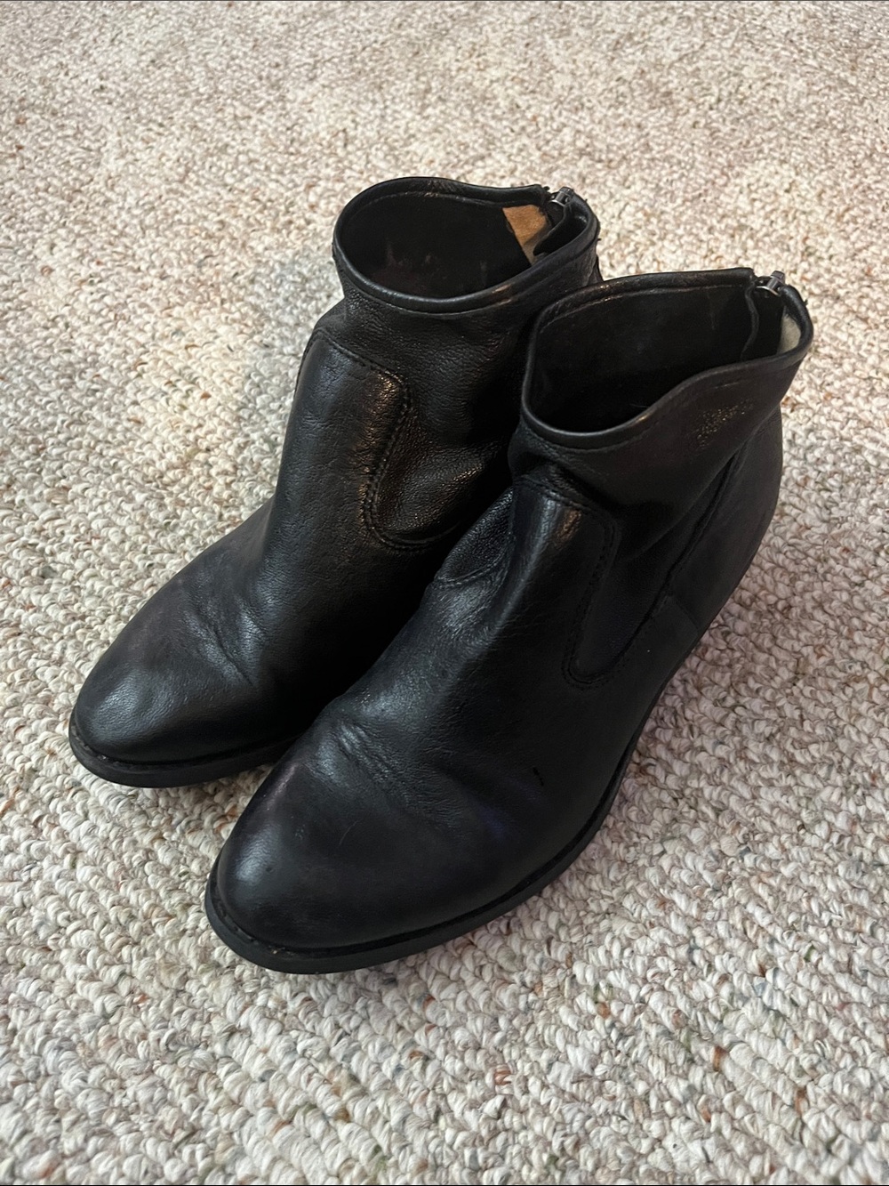 Sofft Classic Black Leather Women's Ankle Boots